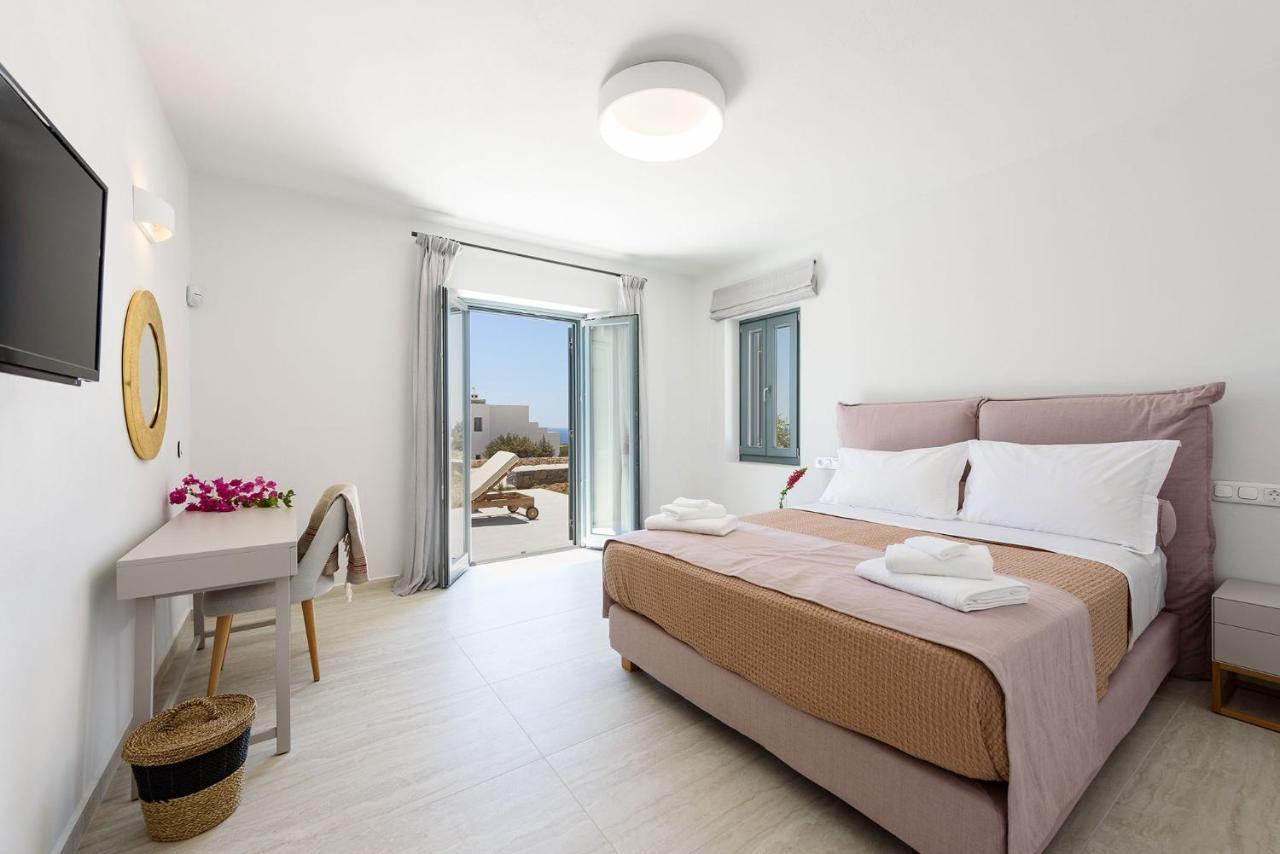 Villa Complex White And Rocks Parikia  Exterior photo